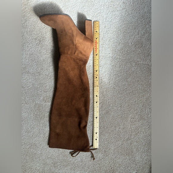 knee high boots - Picture 3 of 3